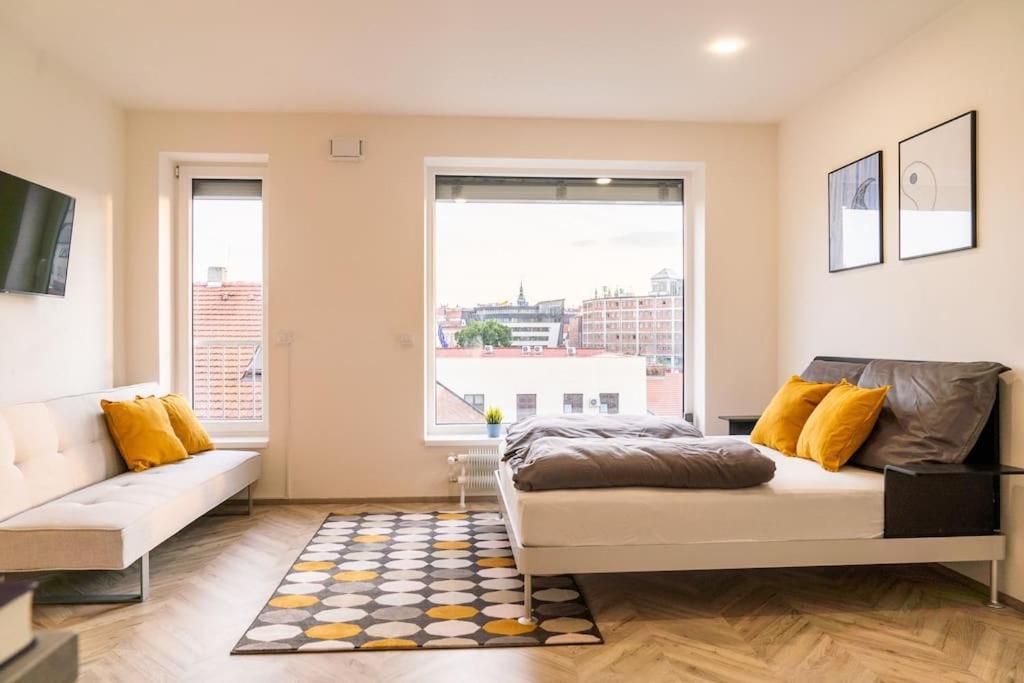 Brno Center View Apartement B - With Self Check-In Ngoại thất bức ảnh